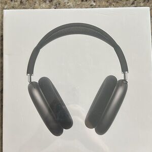 Apple Black Over-Ear Headphones